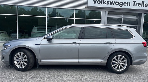 Volkswagen Passat 4 of 5