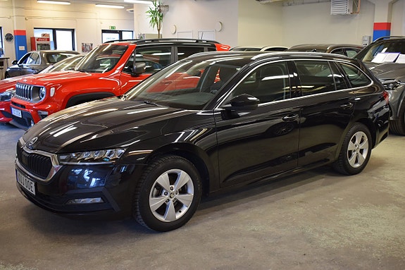 Skoda Octavia 3 of 5