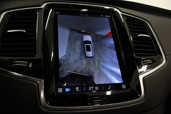 Volvo XC90 21 of 30