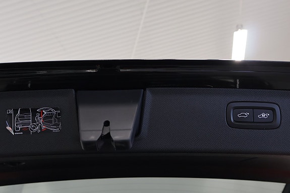 Volvo XC90 27 of 30