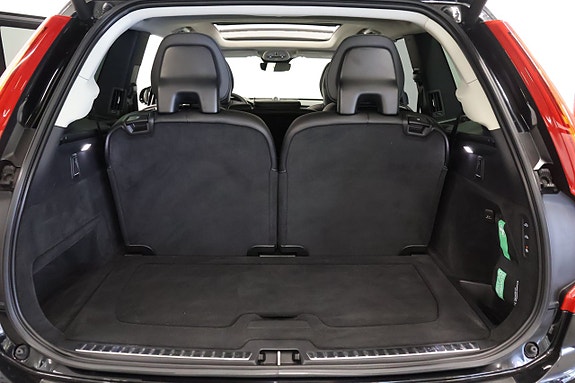 Volvo XC90 29 of 30