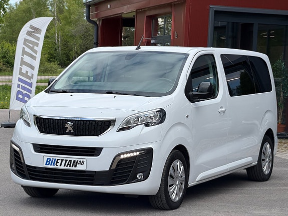 Peugeot Traveller 4 of 5