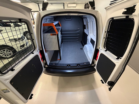 Volkswagen Caddy 19 of 21