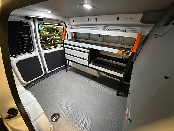 Volkswagen Caddy 17 of 21