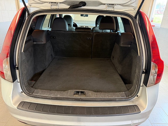 Volvo V50 9 of 9