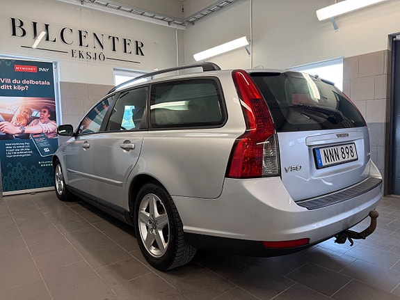 Volvo V50 2 of 5