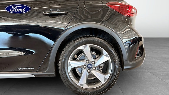 Ford Focus 9 of 9