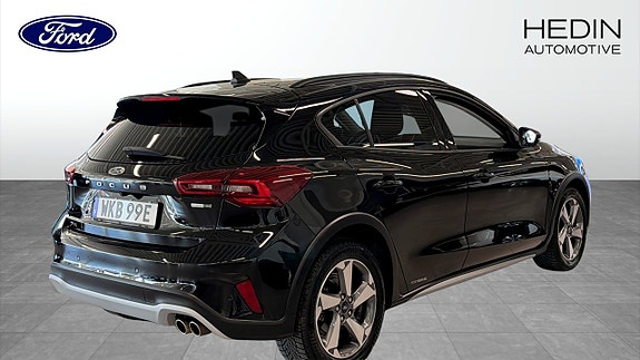 Ford Focus 2 of 5