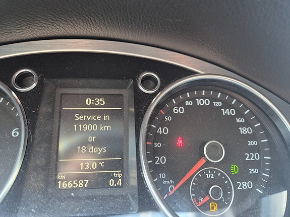 Volkswagen Passat CC 21 of 21