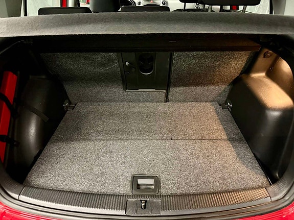 Volkswagen Golf Plus 10 of 10