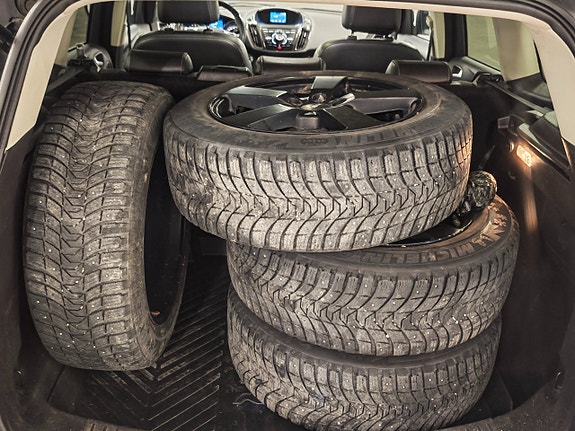 Ford Kuga 8 of 8