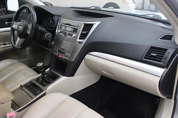Subaru Outback 10 of 11