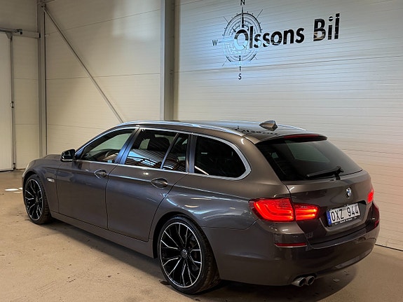 BMW 520d 4 of 5