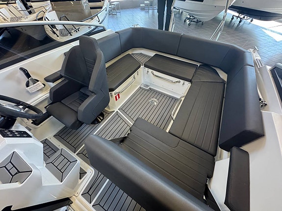 Finnmaster T6 -24 Yamaha F150XC -26 7 of 12