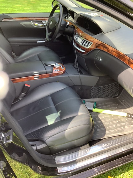 Mercedes-Benz S350 2 of 5