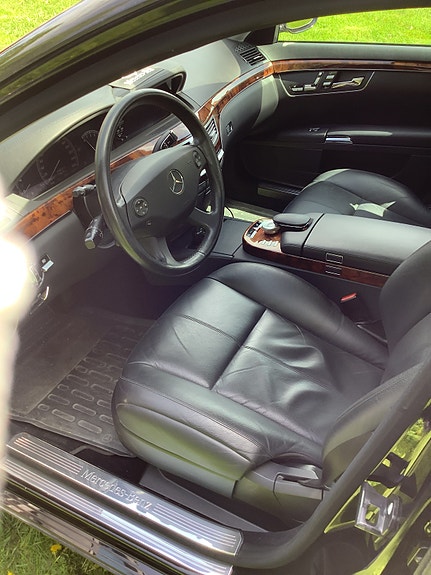 Mercedes-Benz S350 3 of 5