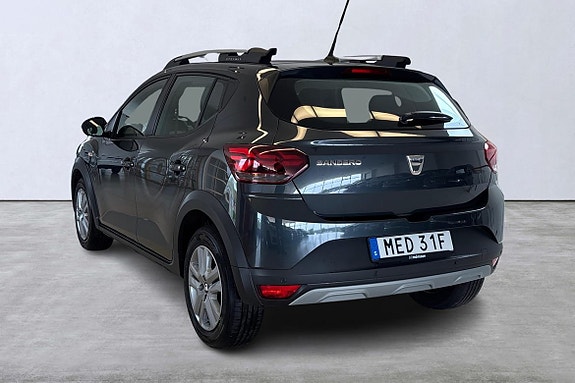 Dacia Sandero Stepway 2 of 5