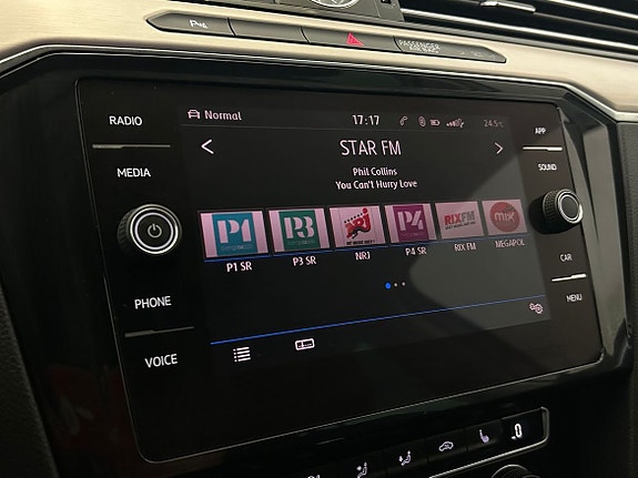 Volkswagen Passat Alltrack 12 of 23