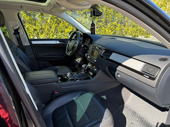 Volkswagen Touareg 7 of 8
