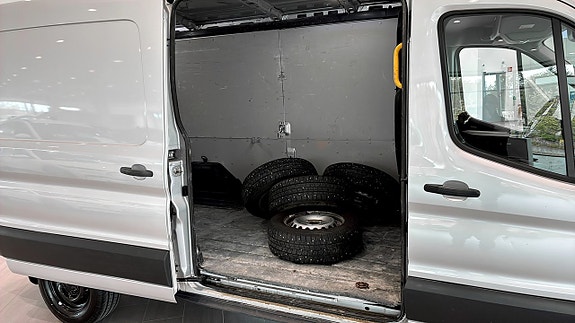 Ford Transit 5 of 5