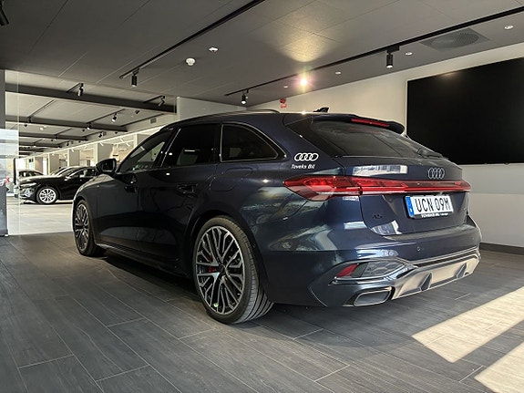 Audi A5 2 of 5