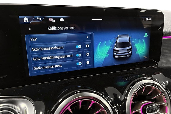 Mercedes-Benz GLB220 d 23 of 30