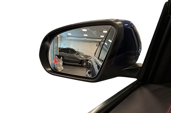Mercedes-Benz GLB220 d 15 of 30
