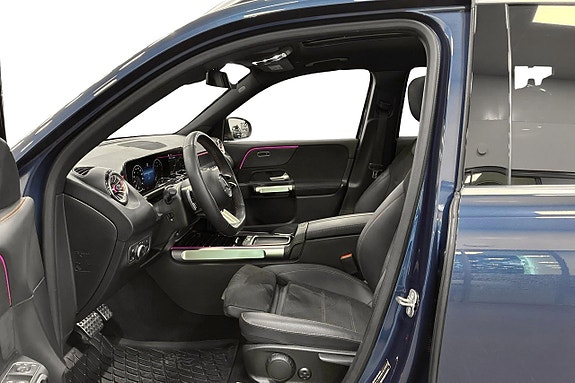 Mercedes-Benz GLB220 d 8 of 30