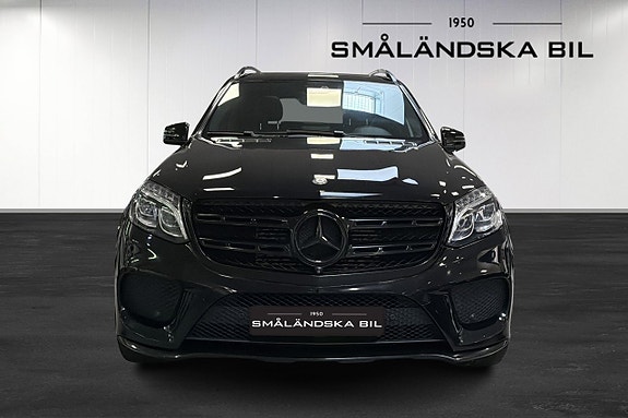 Mercedes-Benz GLS350 d 2 of 22