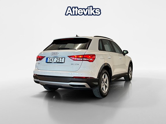 Audi Q3 3 of 5