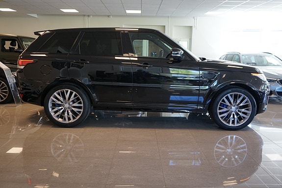Land Rover Range Rover Sport 3 of 5
