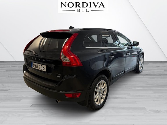 Volvo XC60 8 of 25