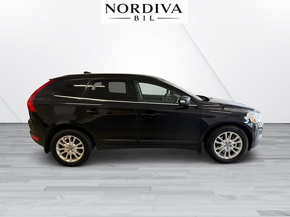 Volvo XC60 4 of 5