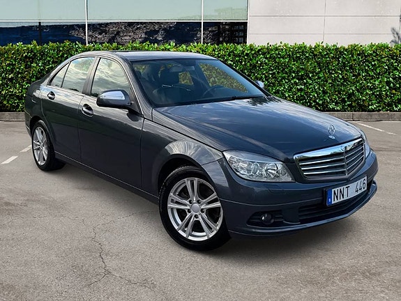 Mercedes-Benz C200 5 of 5