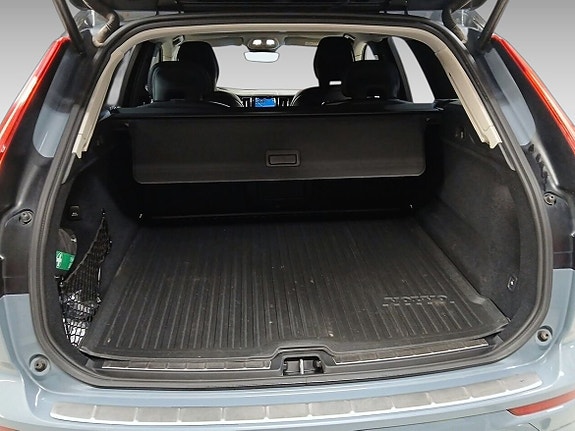 Volvo XC60 13 of 13