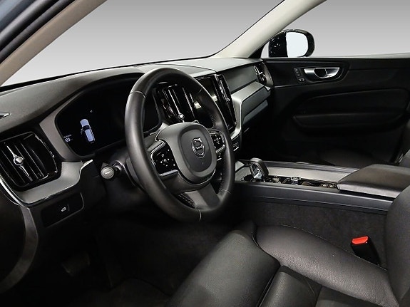 Volvo XC60 7 of 13