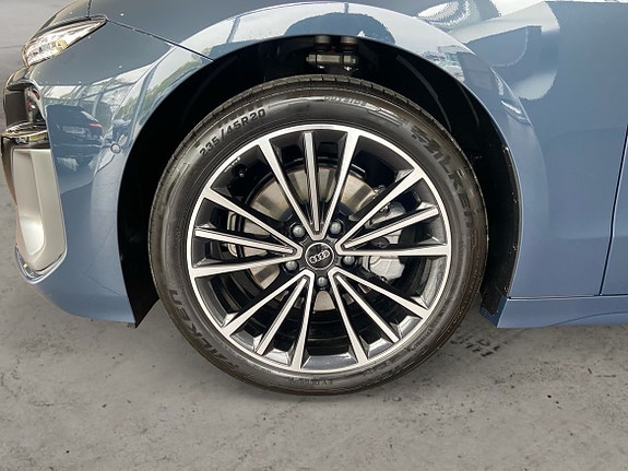 Audi A6 6 of 17