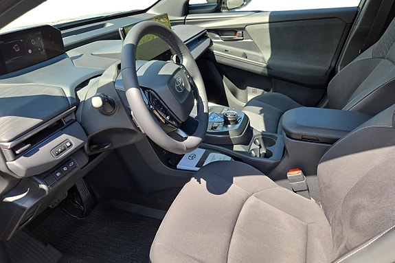 Toyota C-HR 11 of 20