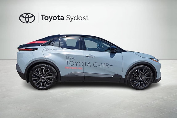 Toyota C-HR 16 of 20