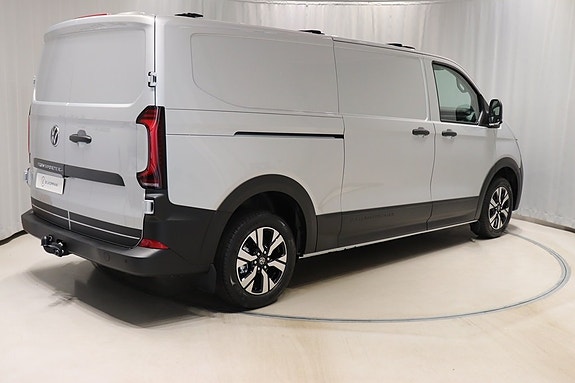 Volkswagen Transporter 4 of 5
