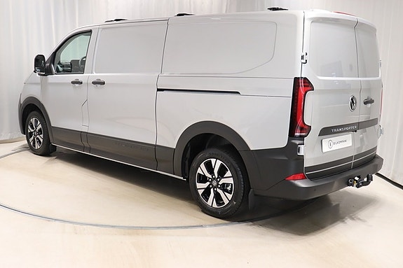 Volkswagen Transporter 6 of 10