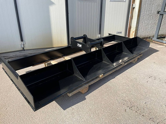 THORÉNS I KIL. PLANERINGSBALKAR MED MATERIALFACK FRI LEV 3 of 4