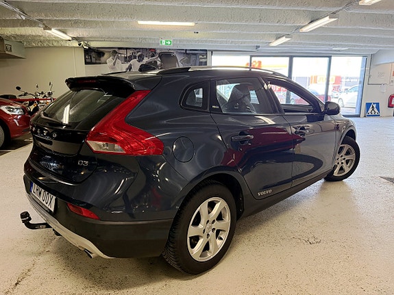 Volvo V40 Cross Country 4 of 5