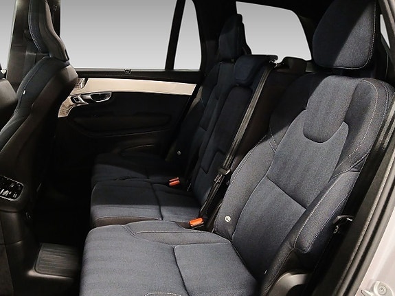 Volvo XC90 12 of 15
