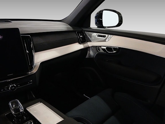 Volvo XC90 14 of 15