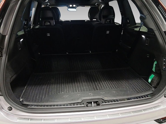 Volvo XC90 15 of 15