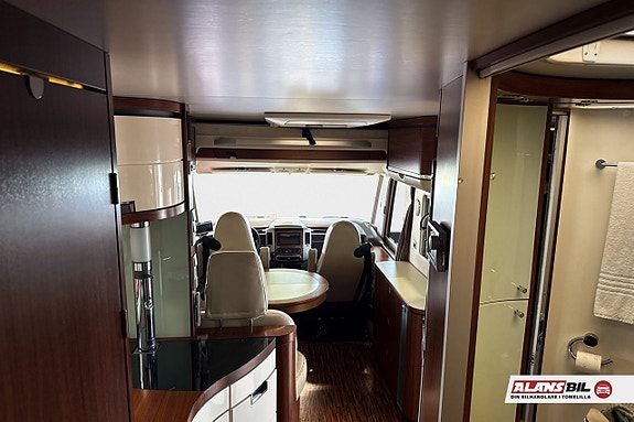 Hymer S800 Campervan Mercedes-Benz generation 906 3.0 V6 CDI 10 of 17