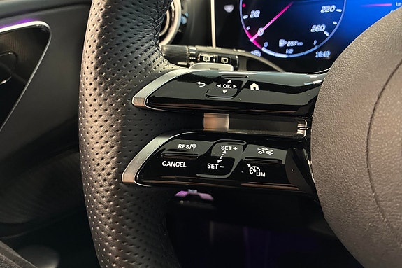 Mercedes-Benz C300 de 26 of 28