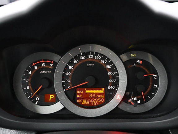 Toyota RAV4 23 of 27