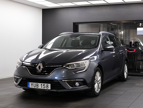 Renault Megane IV 3 of 5